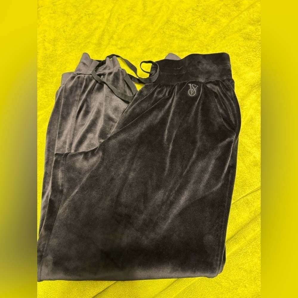 Victoria’s Secret On Point Black Sweat Pant Jogger Size Small EUC